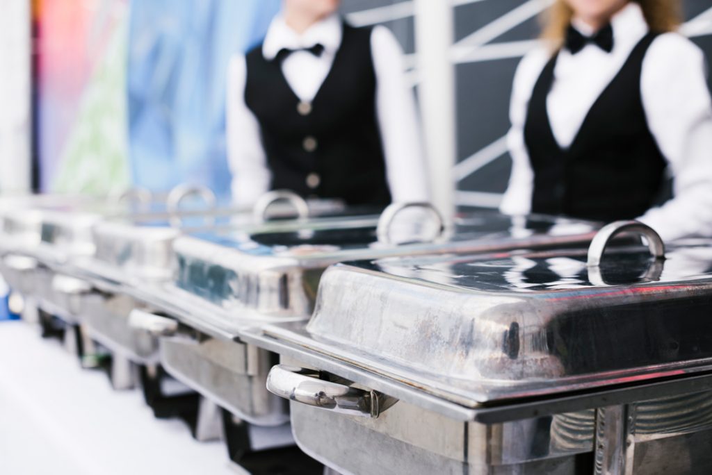 Buffet de evento perfeito: o que servir ao convidado em cada tipo de festa?